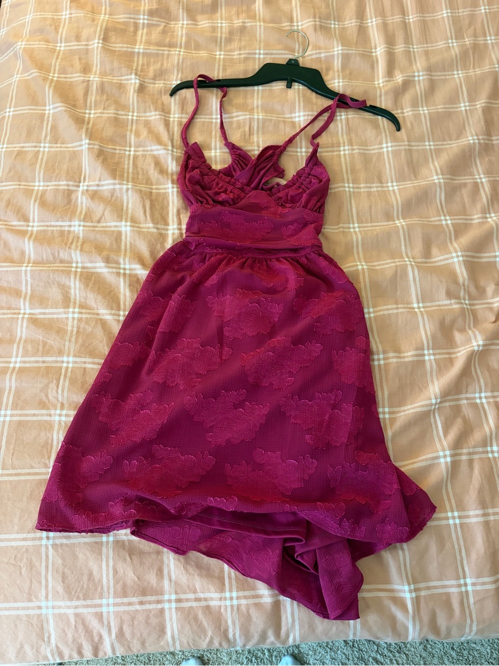 wild fable Fuchsia Lace backless lace up Dress never worn XS